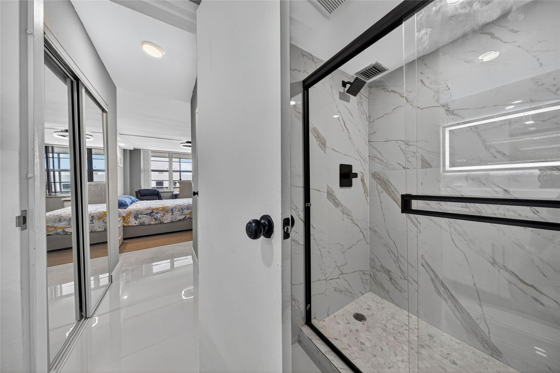 1160 N Federal Highway, Unit 1022, Fort Lauderdale, FL 33304 Photo