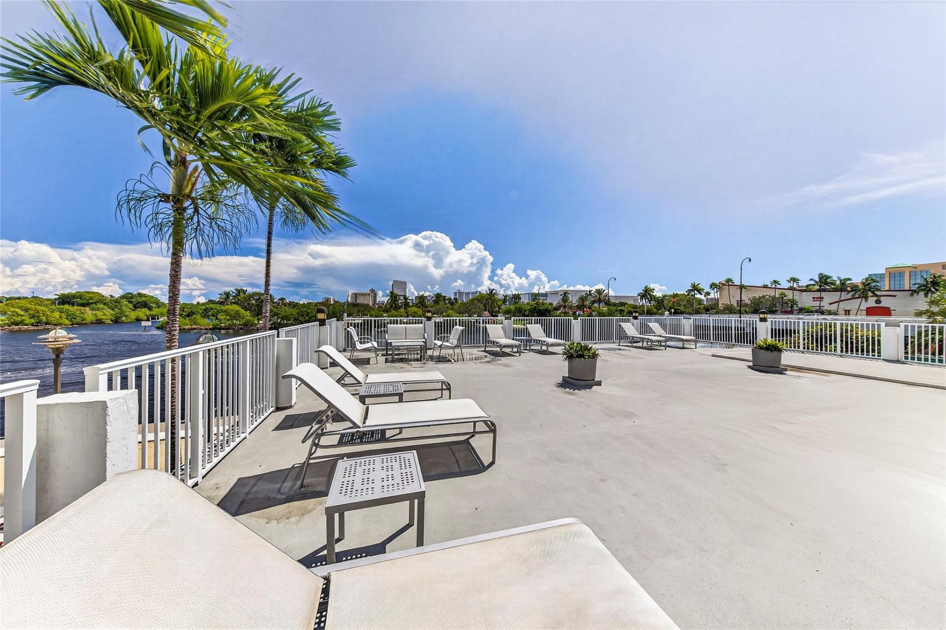 1160 N Federal Highway, Unit 1022, Fort Lauderdale, FL 33304 Photo
