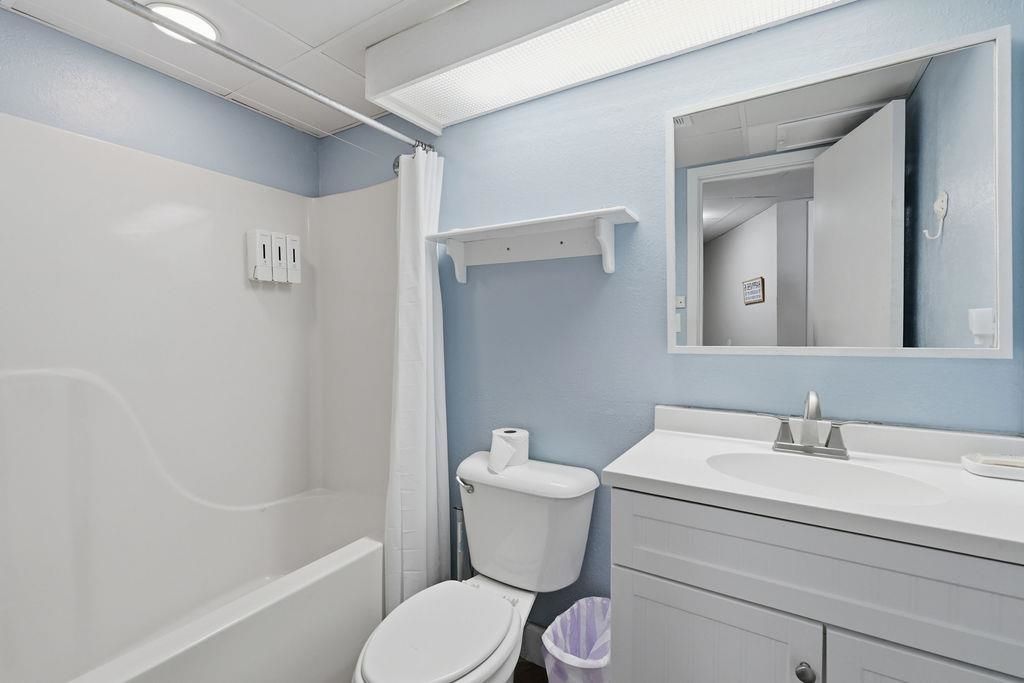 201 74th Ave. N Photo 4