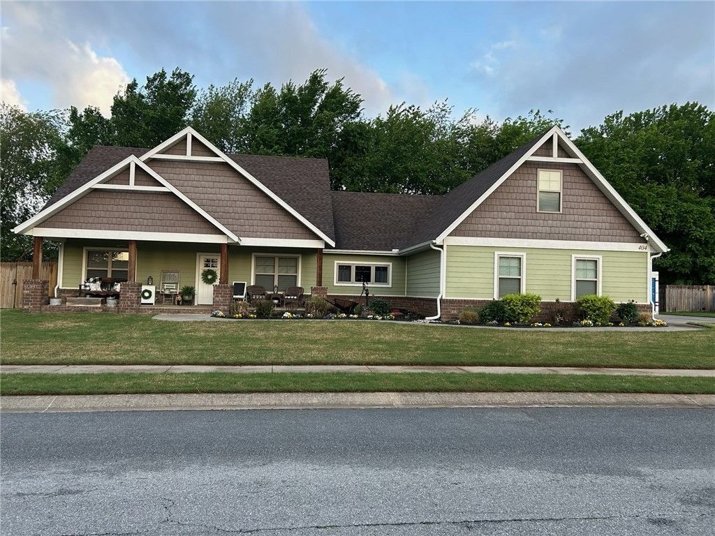 404 Grandview Drive, Prairie Grove, AR 72753 Main Photo