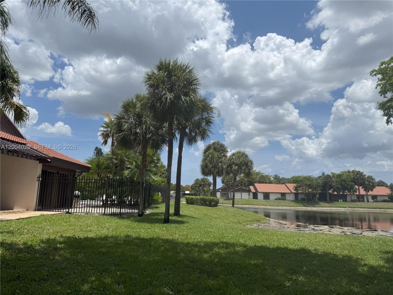 7029 Marlberry Ln, Unit 7029, Tamarac, FL 33321 Photo