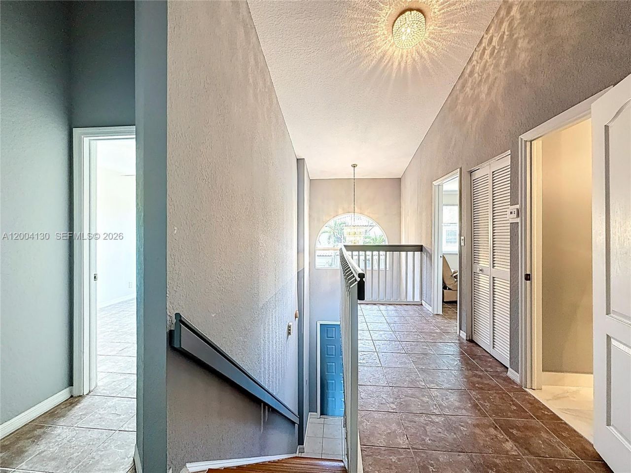 781 NE 195th St, Miami, FL 33179 Photo