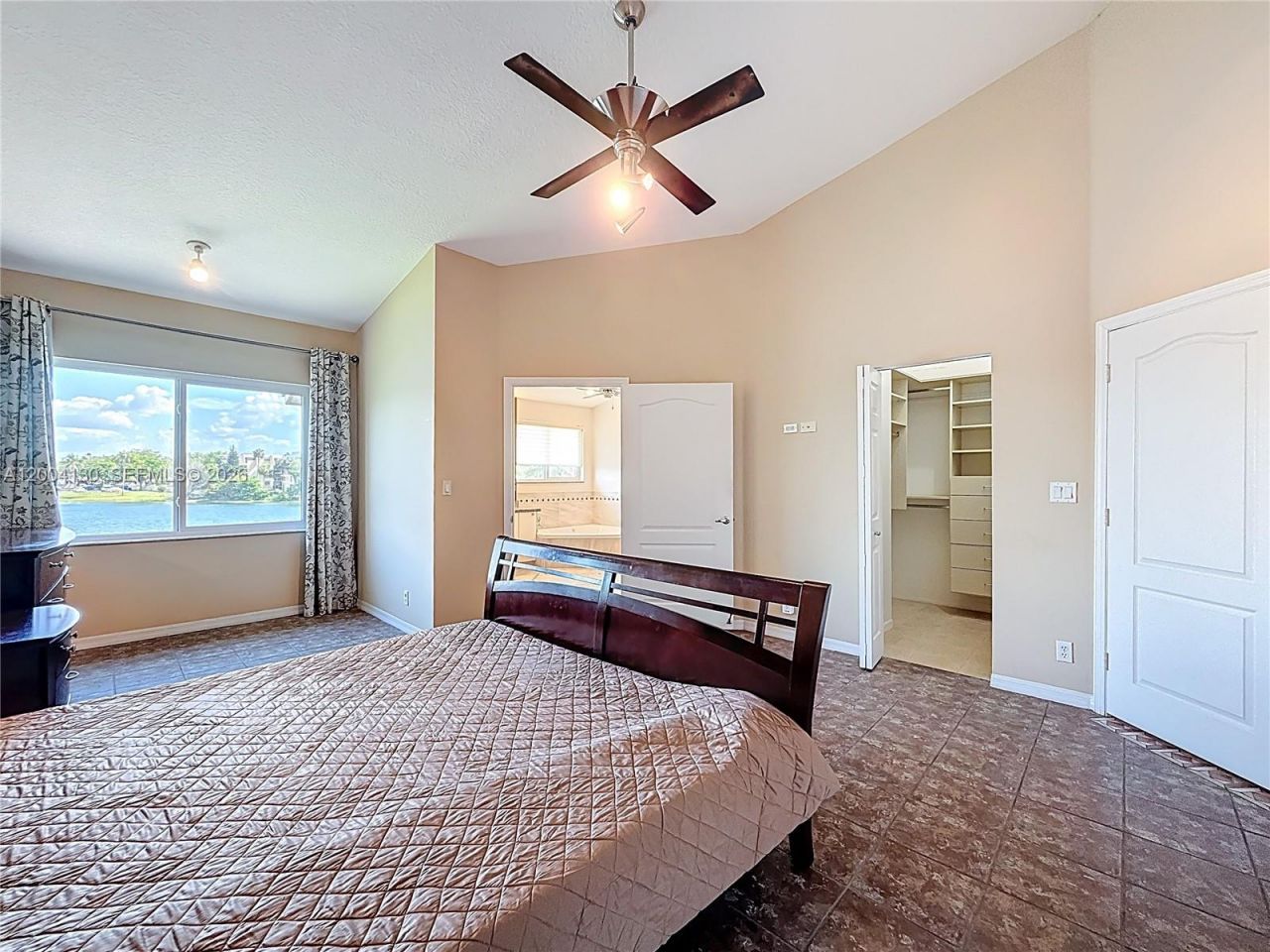 781 NE 195th St, Miami, FL 33179 Photo