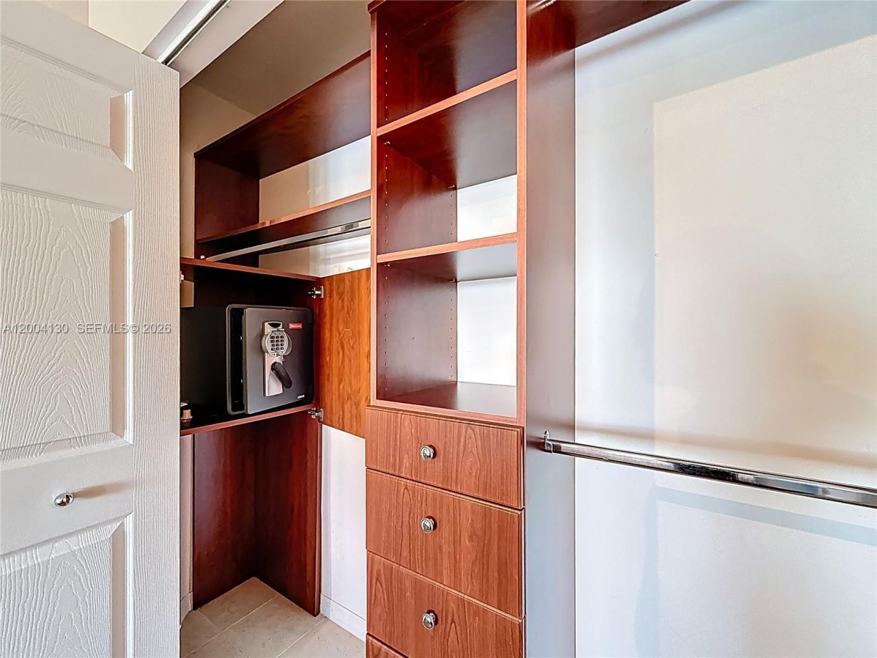 781 NE 195th St, Miami, FL 33179 Photo