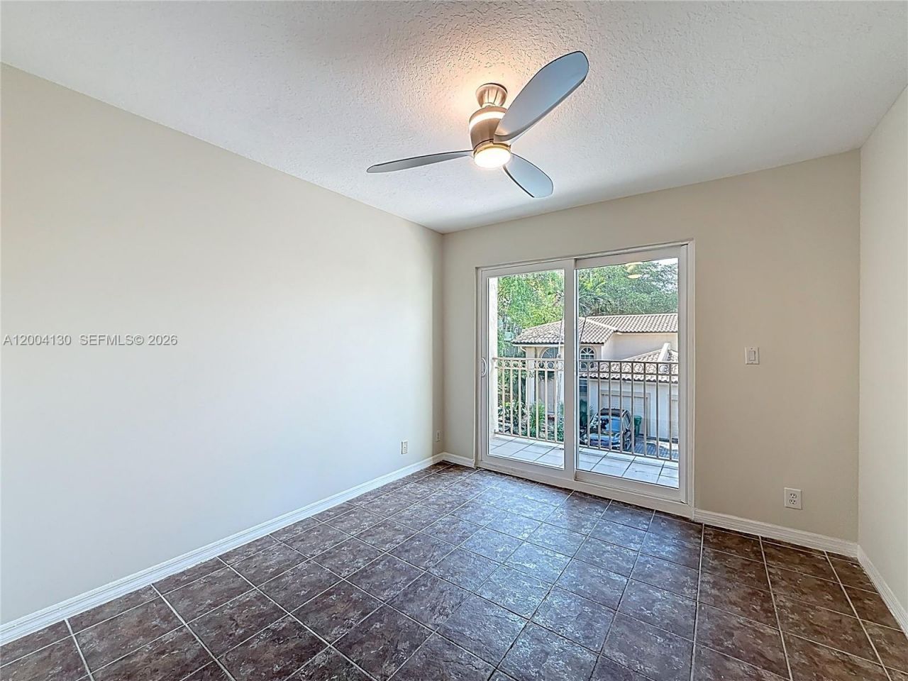 781 NE 195th St, Miami, FL 33179 Photo