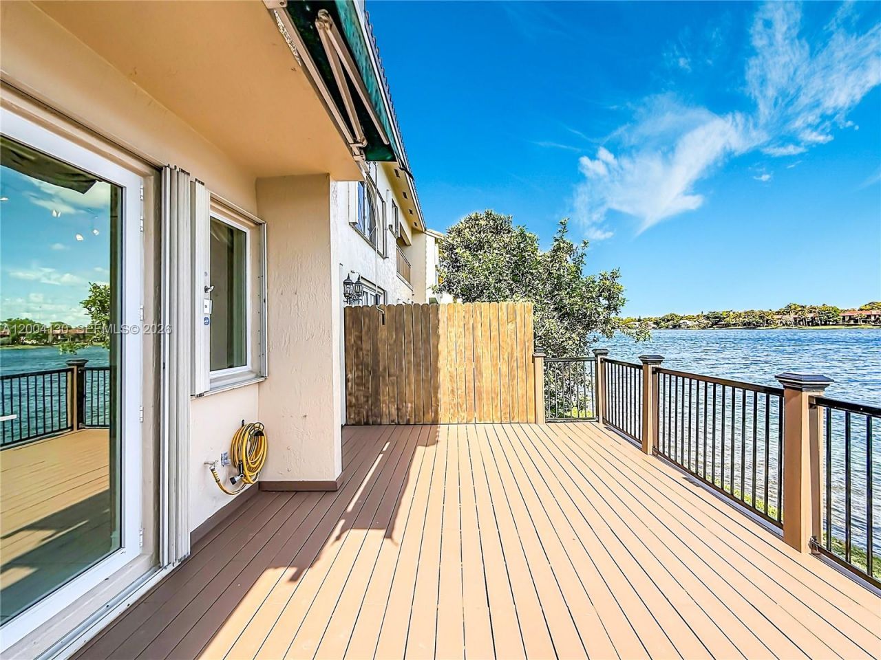 781 NE 195th St, Miami, FL 33179 Photo