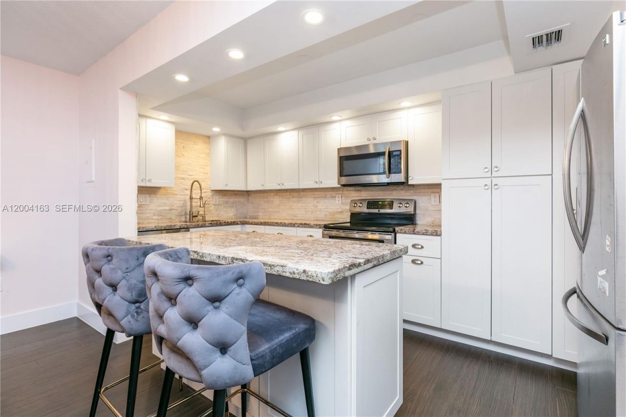 20291 NE 30th Ave, Unit PH-10, Aventura, FL 33180 Photo