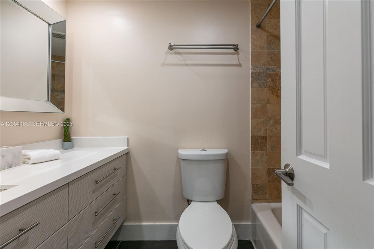 20291 NE 30th Ave, Unit PH-10, Aventura, FL 33180 Photo