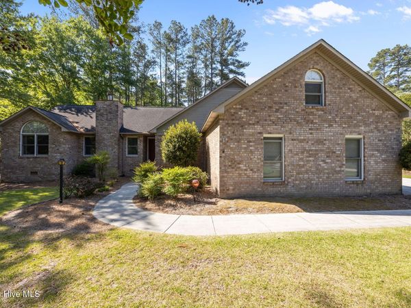 120 Saint Andrews Circle, New Bern, NC 28562