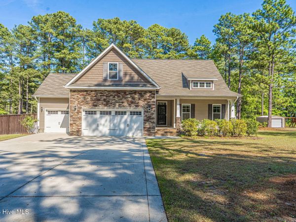 103 Laurel Oak Lane, Pinebluff, NC 28373
