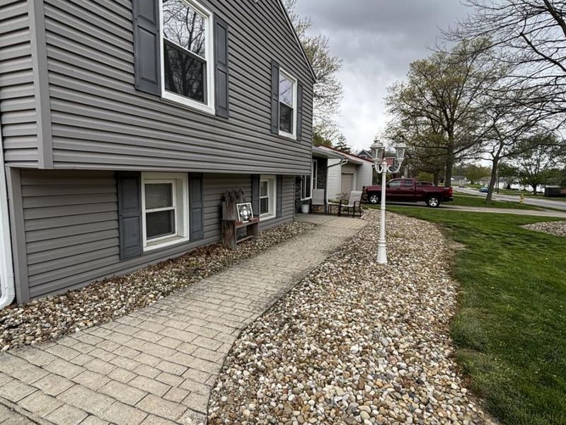 40 Crestwood Drive, Willard, OH 44890 Photo 3