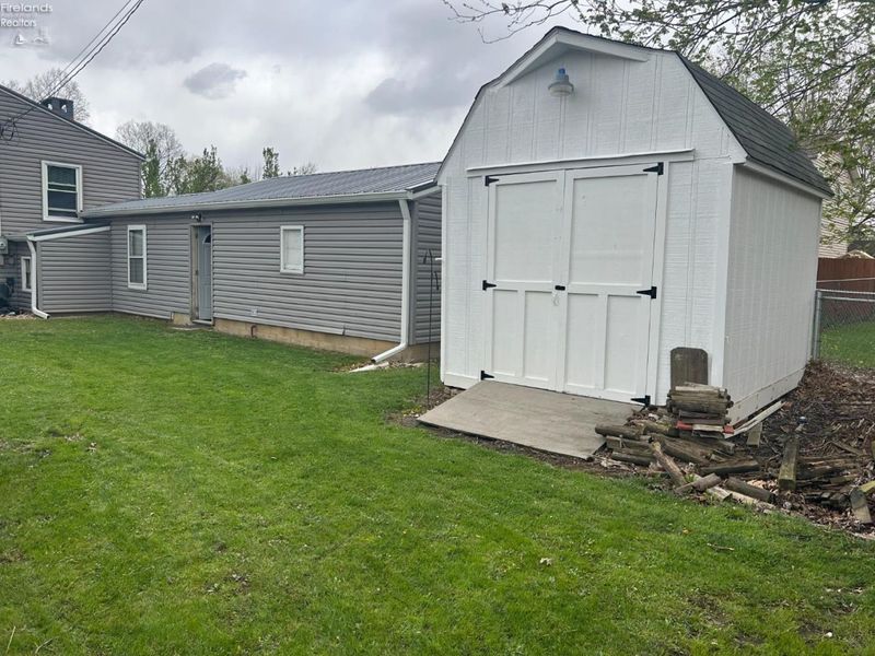 40 Crestwood Drive, Willard, OH 44890 Photo 7