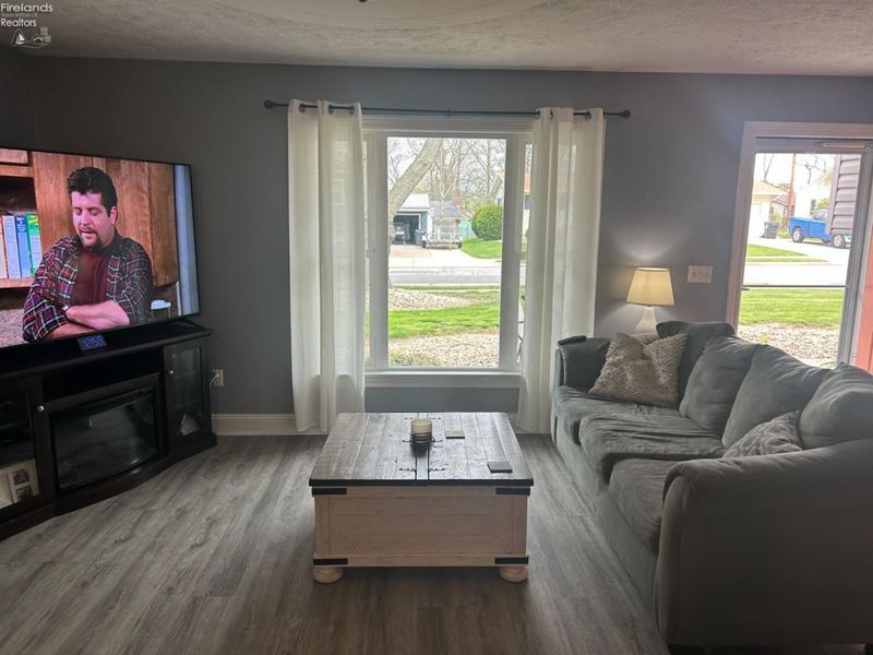 40 Crestwood Drive, Willard, OH 44890 Photo 8