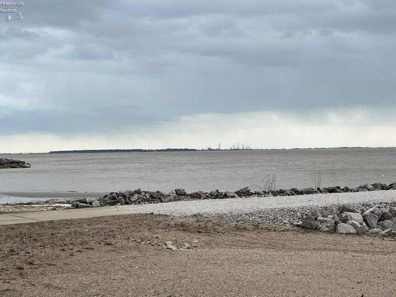 2790 S Amherst, Port Clinton, OH 43452 Photo 8