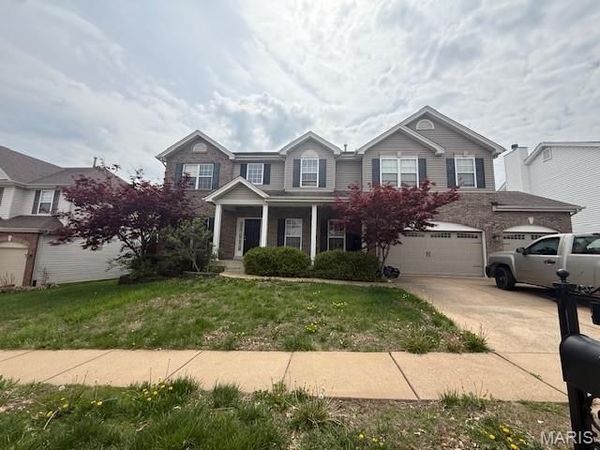 4398 Ventura Place Drive , St Louis, MO 63128