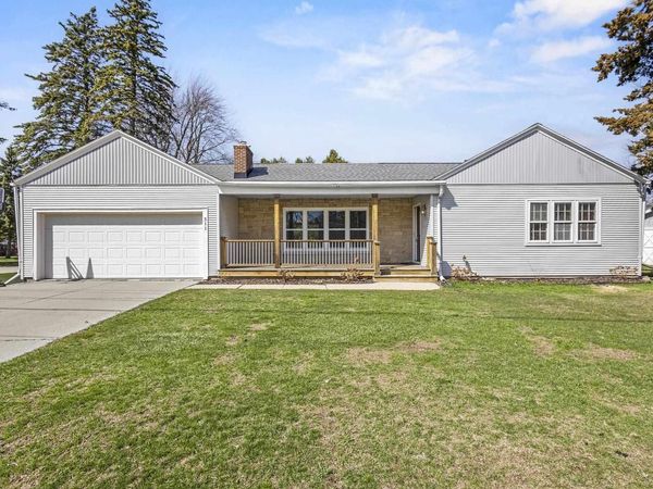 311 E CEDAR STREET, Pulaski, WI 54162