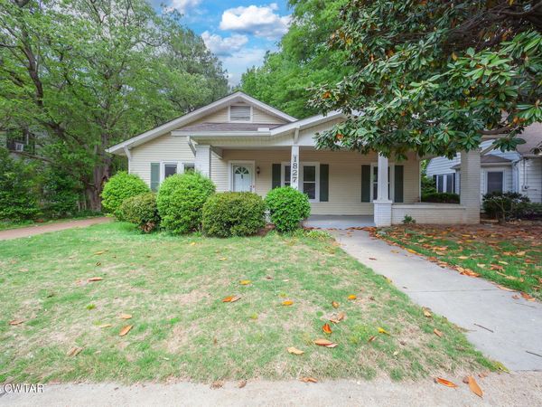 1827 E Maple Street , Humboldt, TN 38343