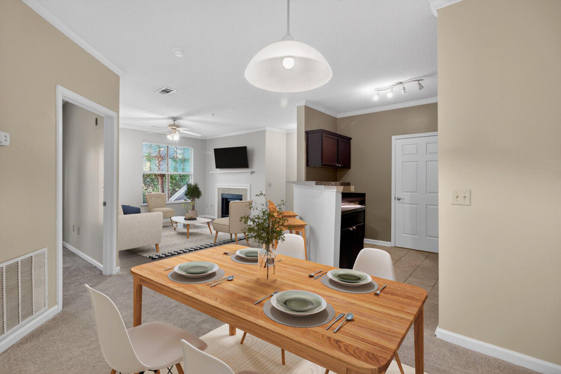 45 Sycamore Avenue Photo 13