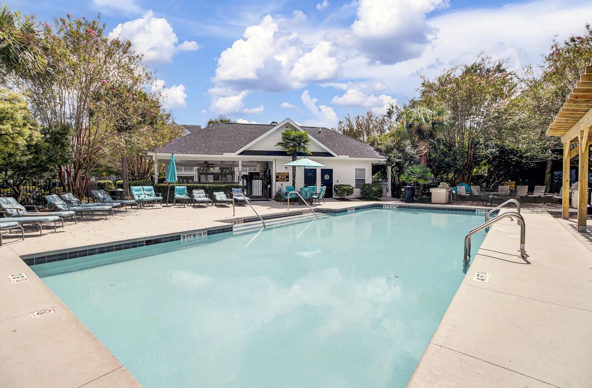 45 Sycamore Avenue Photo 33