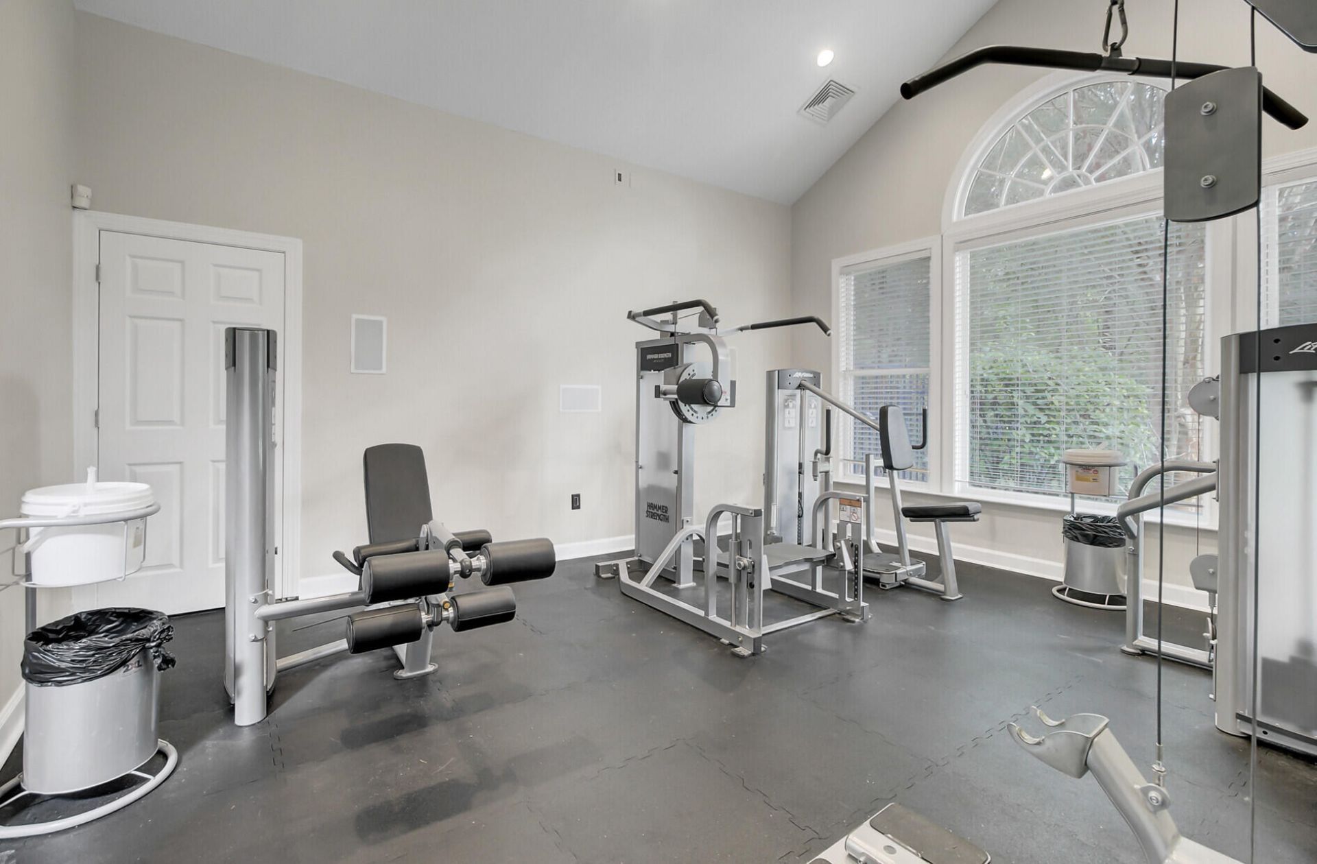 45 Sycamore Avenue Photo 39