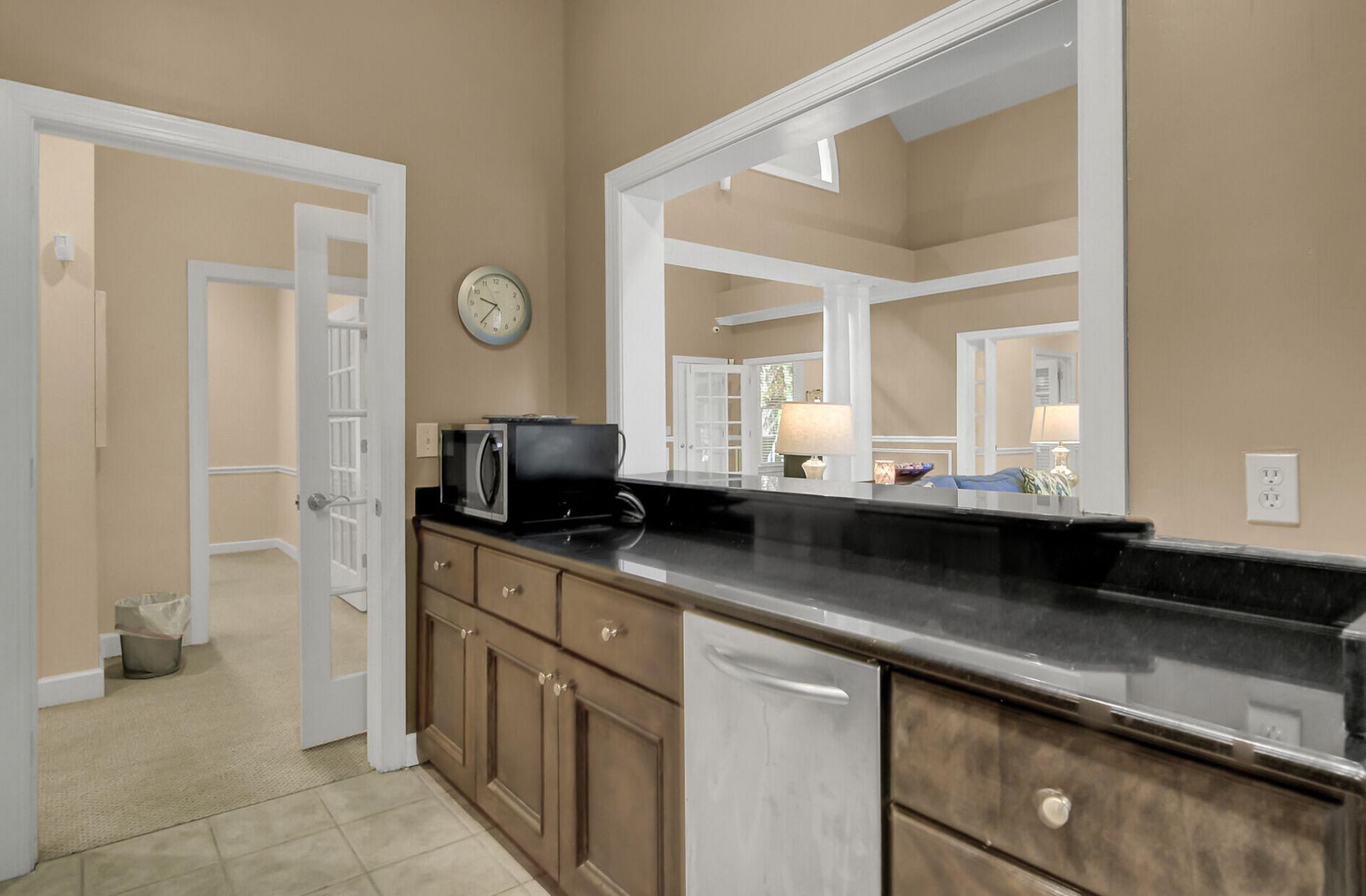 45 Sycamore Avenue Photo 47