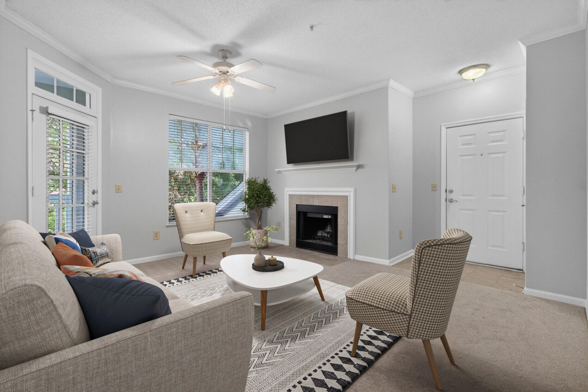 45 Sycamore Avenue Photo 6