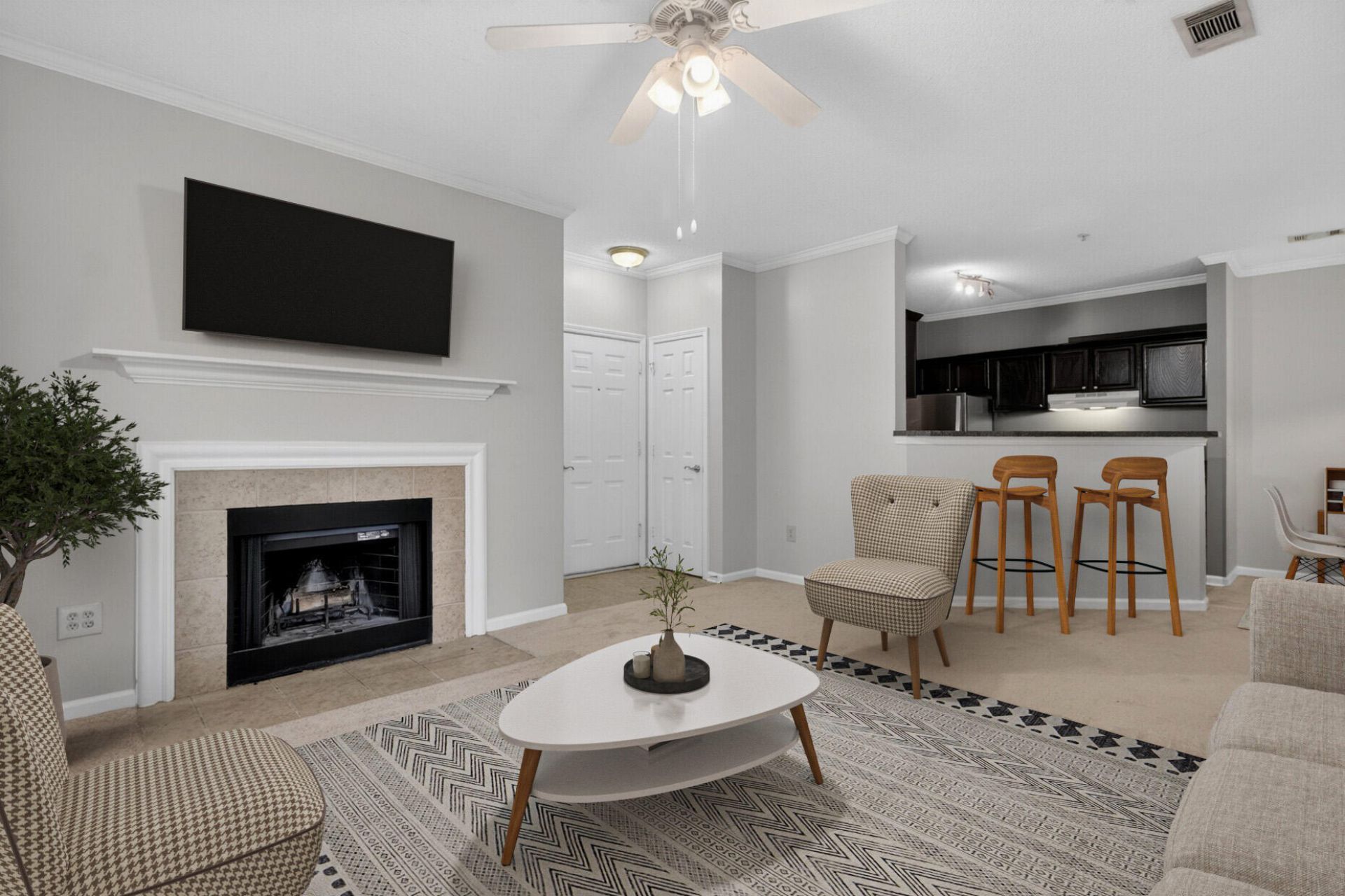 45 Sycamore Avenue Photo 8