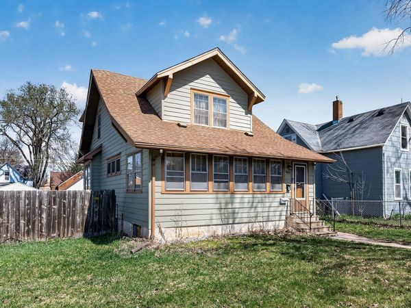 965 Geranium Avenue E, Saint Paul, MN 55106