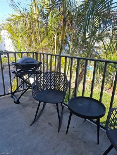 828 Wiggins Pass Rd, Unit 9, Naples, FL 34110 Photo
