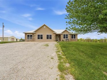6520 Malcolm Lake Road, Edgerton, MO 64444