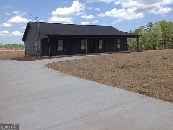 478 4th Ave W, Fruithurst, AL 36262