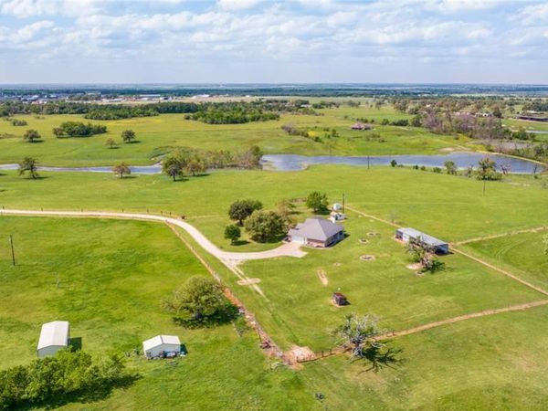 730 County Road 226A , Cameron, TX 76520