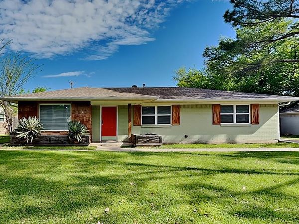 1318 Greenbriar Street, Denton, TX 76201