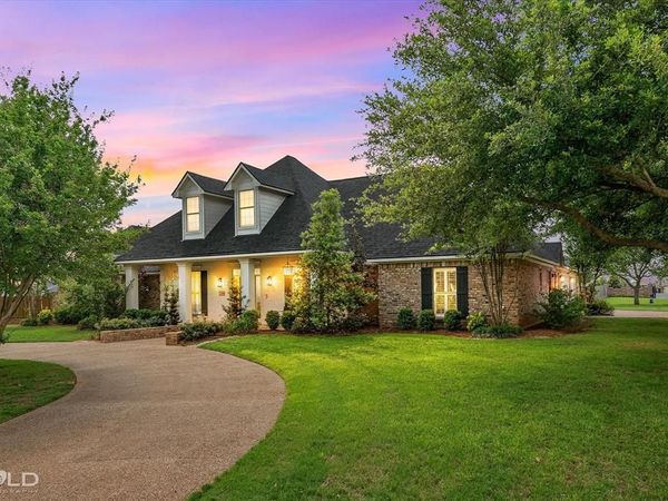 200 Colonel Burt Drive, Benton, LA 71006