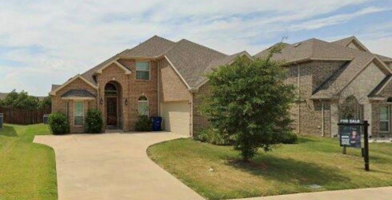 153 Pinewood Avenue, Red Oak, TX 75154 Main Photo
