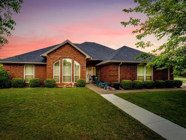 2533 Brandon Lane, Burleson, TX 76028