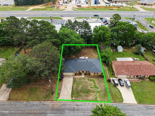 2104 Wainwright Court , Longview, TX 75605