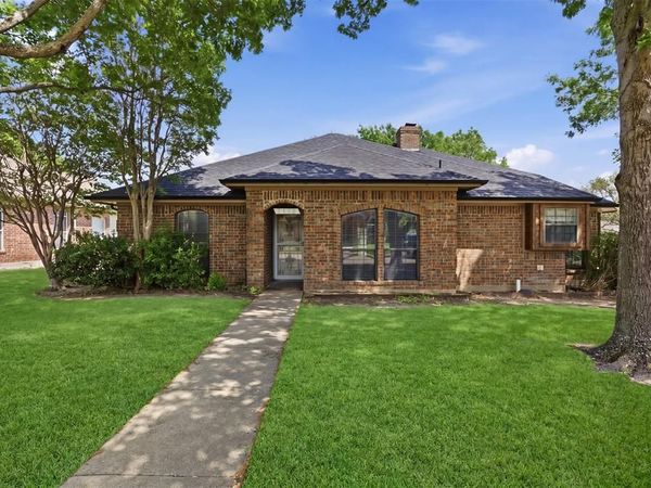 1712 Colonial Court , Prosper, TX 75078