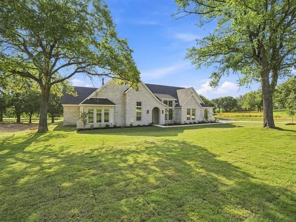 2008 Beauty Berry Court, Cleburne, TX 76031