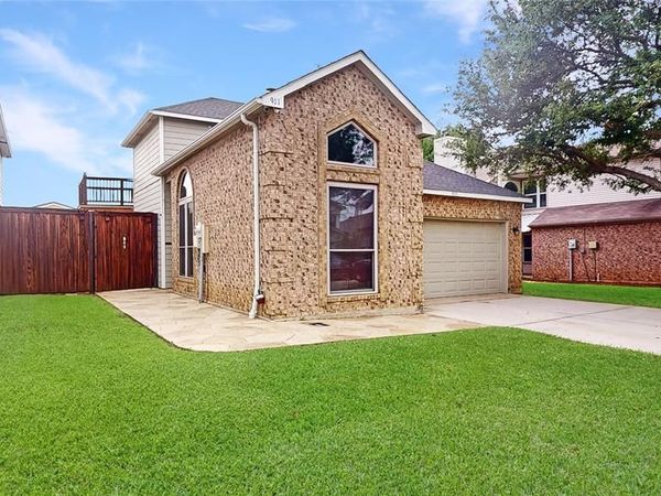 911 Azalia Drive, Lewisville, TX 75067