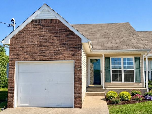 429 Reavis Avenue , Smyrna, TN 37167