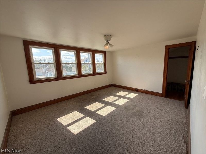 18309 Edgerton Road, Cleveland, OH 44119 Photo 15