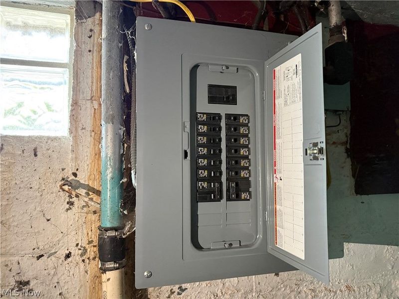 18309 Edgerton Road, Cleveland, OH 44119 Photo 20