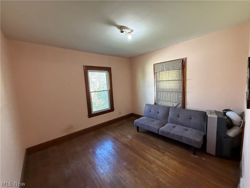 18309 Edgerton Road, Cleveland, OH 44119 Photo 8