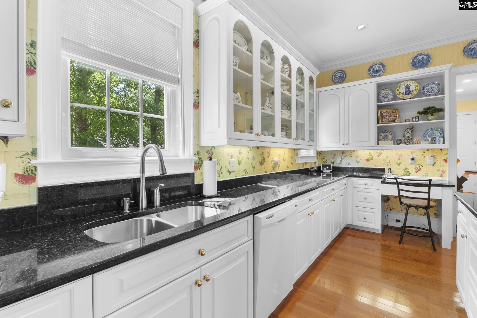 14 Varsity Lane  Photo 16