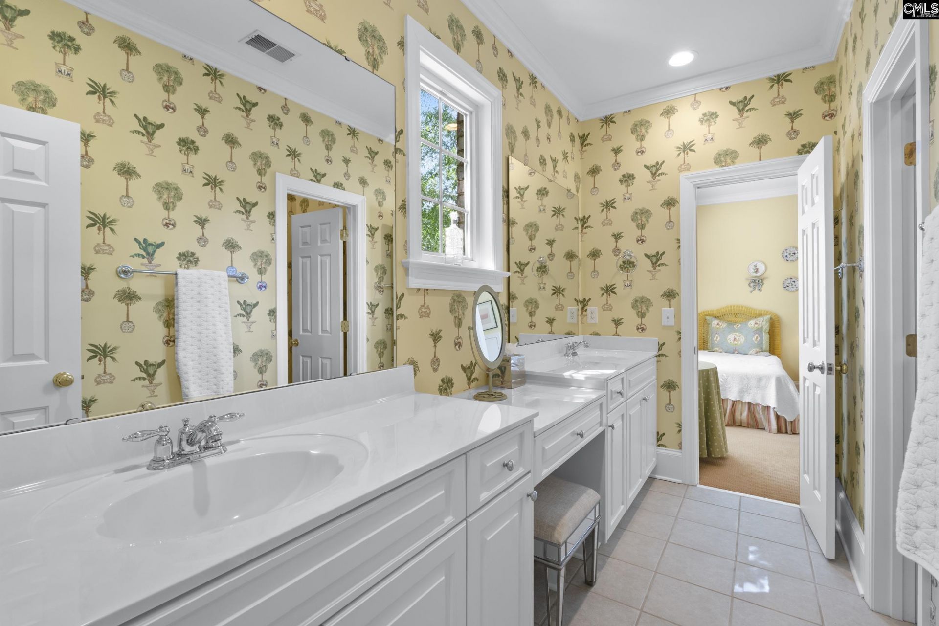 14 Varsity Lane  Photo 63