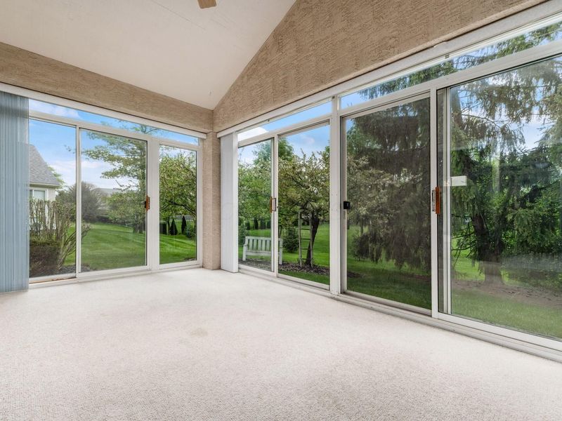 2513 ViLilly Circle E, Grove City, OH 43123 Photo 17