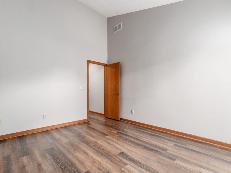 2513 ViLilly Circle E, Grove City, OH 43123 Photo 25