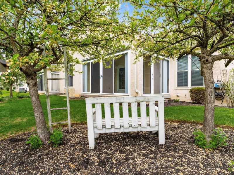 2513 ViLilly Circle E, Grove City, OH 43123 Photo 32