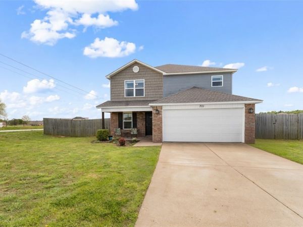 701 NW 67th Avenue, Bentonville, AR 72713
